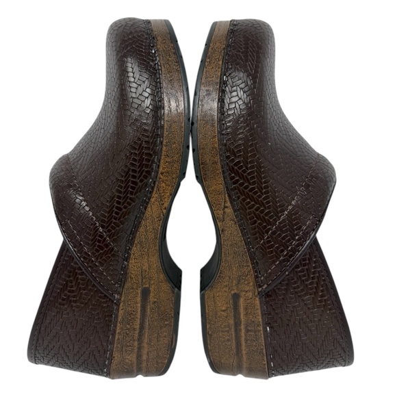 Dansko Professional Brown Woven Leather Clogs - Picture 7 of 14